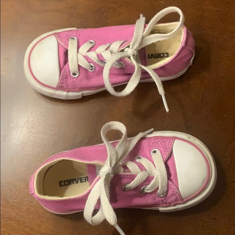 Converse size 7 - Picture 3 of 3